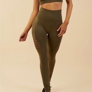 Authentic ENERGY SEAMLESS LEGGINGS.